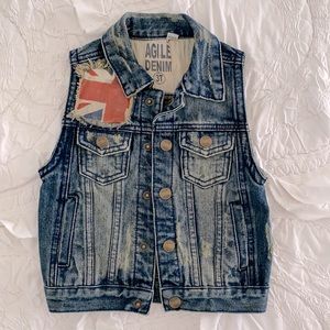 Jean vest size 3T